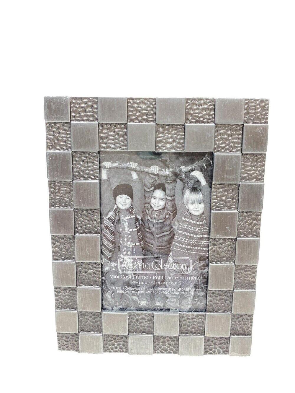 Checkered Photo Frame  6.4cm x 7.6cm, Modern Silver Shade Metal, New Gift!